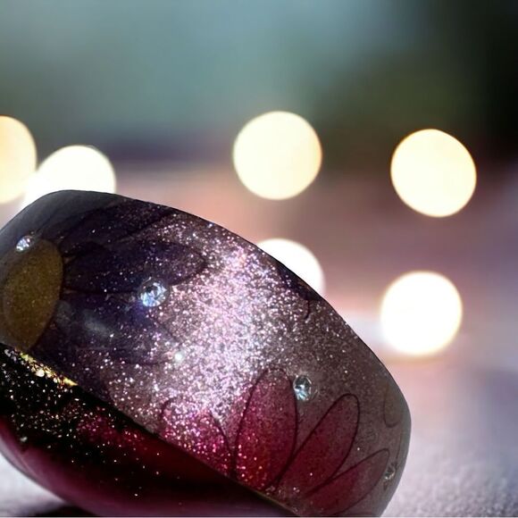 Vintage Hand-painted Bling Bracelet l Shimmery Pinks & Purple Acrylic l EUC - Picture 7 of 7